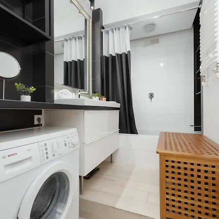 Old Town With Royal Castle View By Renters Apartamento